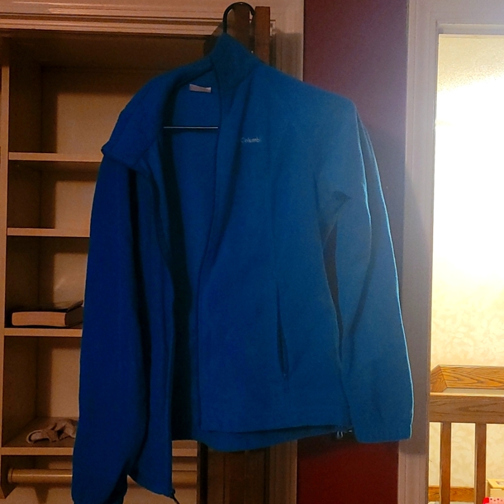 Columbia Size large zip up fleece
